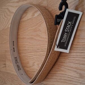 Terry Stack Italian Leather Velcro Closure Belt, NWT